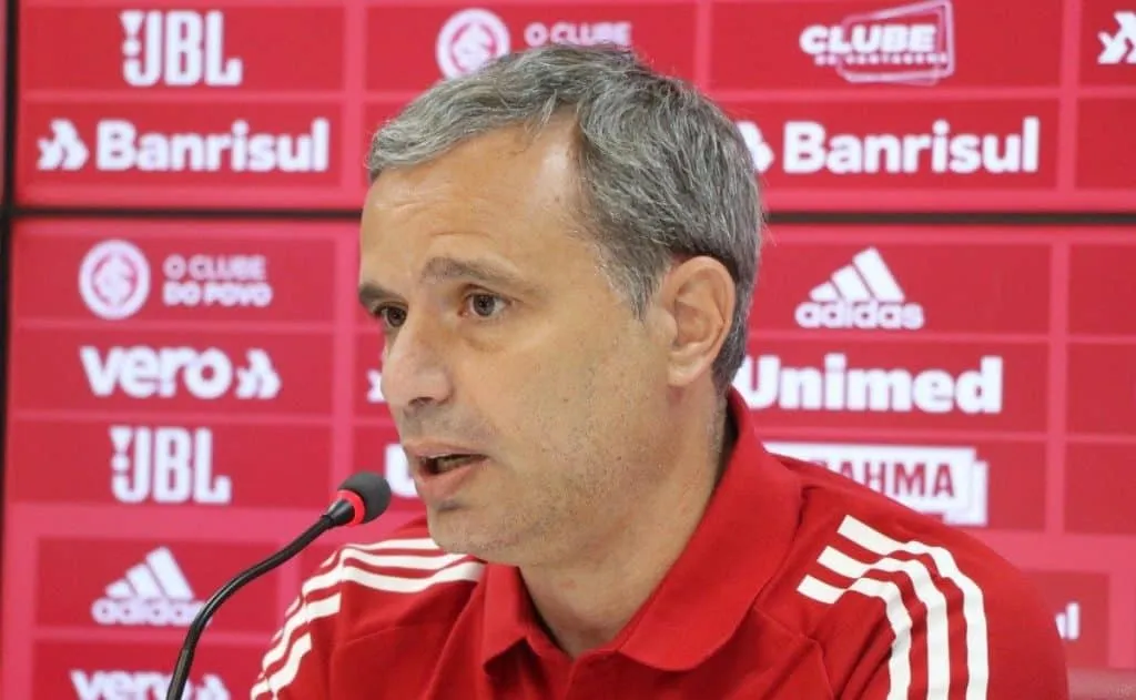 Internacional demite diretor esportivo e promove reformula&ccedil;&atilde;o nas categorias de base