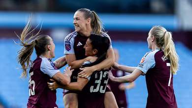 Aston Villa usa venda do time feminino para driblar puni&ccedil;&atilde;o por Fair Play Financeiro
