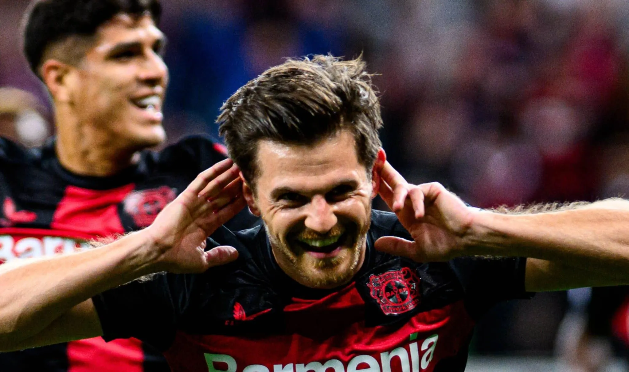 A retranca do West Ham quase parou o Leverkusen, que, de novo, marca no fim e vence