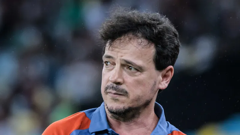 Fernando Diniz se irritou com os gols perdidos pela equipe do Cruzeiro