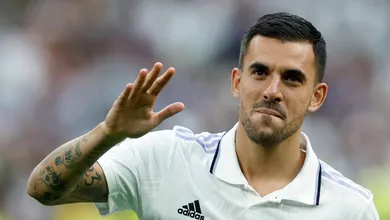 Real Madrid aumenta a leva de renova&ccedil;&otilde;es com Dani Ceballos, que assina at&eacute; 2027