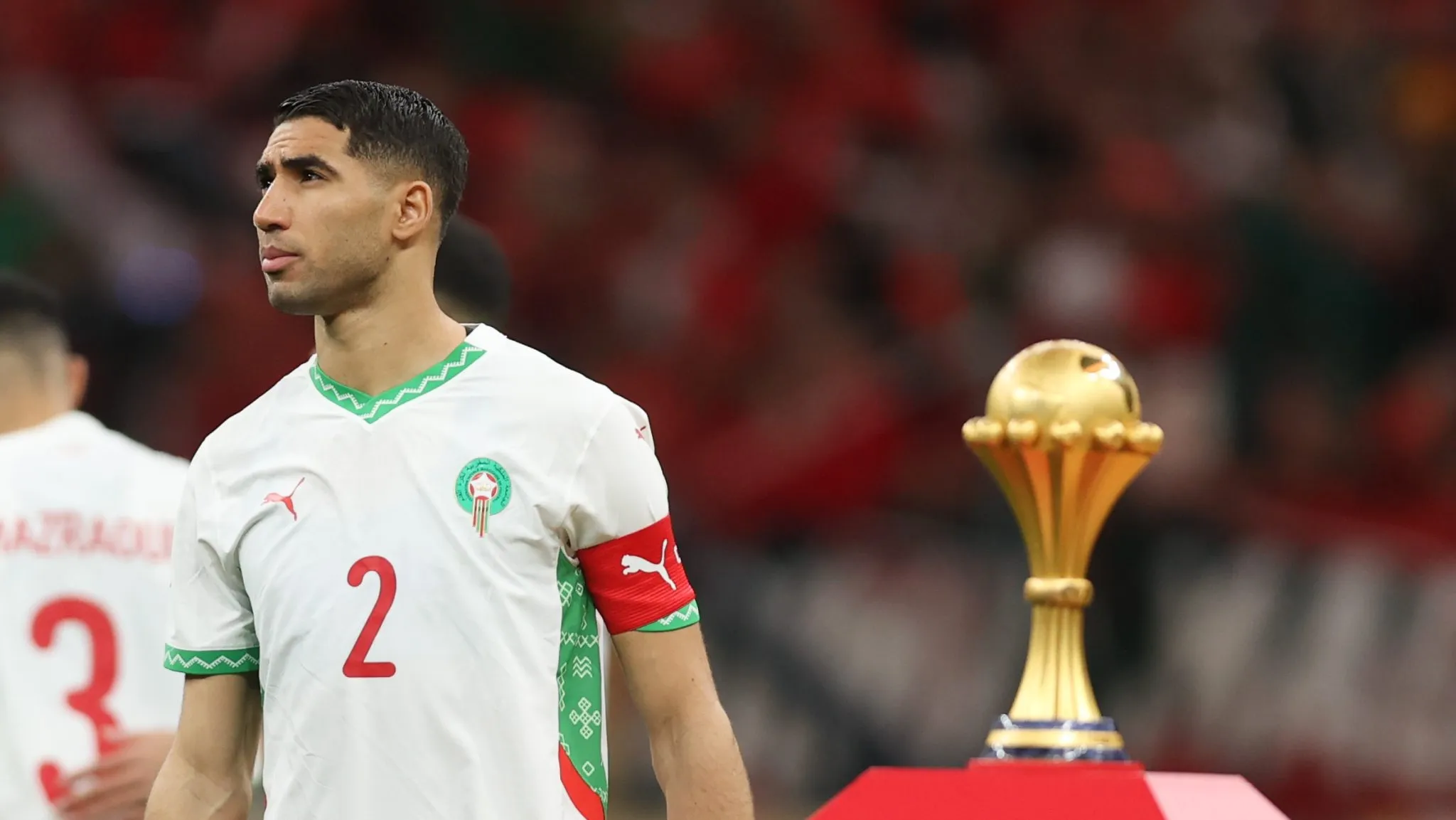 Hakimi e a ta&ccedil;a da Copa Africana de Na&ccedil;&otilde;es (Foto: Mohamed Bissar/BackpagePix/Icon Sport)