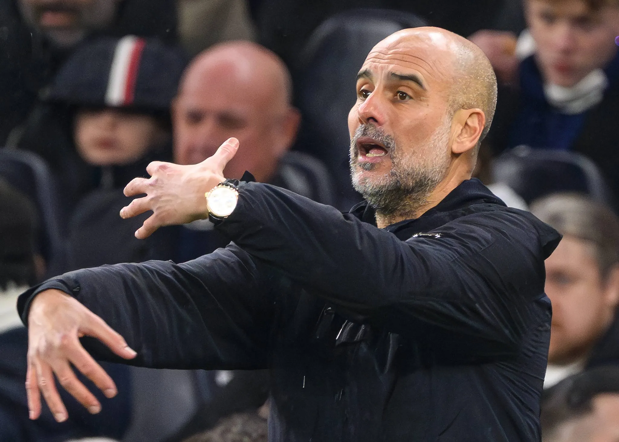 Guardiola: &lsquo;Estou triste e chateado, n&atilde;o entendo como o City n&atilde;o gasta mais dinheiro&rsquo;