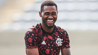 Flamengo ganhou pouco com zagueiro da base, e agora v&ecirc; promessa florescer no futebol&nbsp;europeu