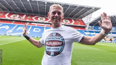 Um torcedor do Burnley decidiu ir correndo a todos os jogos fora de casa nesta Premier League