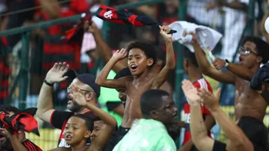 Sinergia entre torcida e Flamengo retorna, mesmo em ano ruim, e ser&aacute; alicerce na reta final