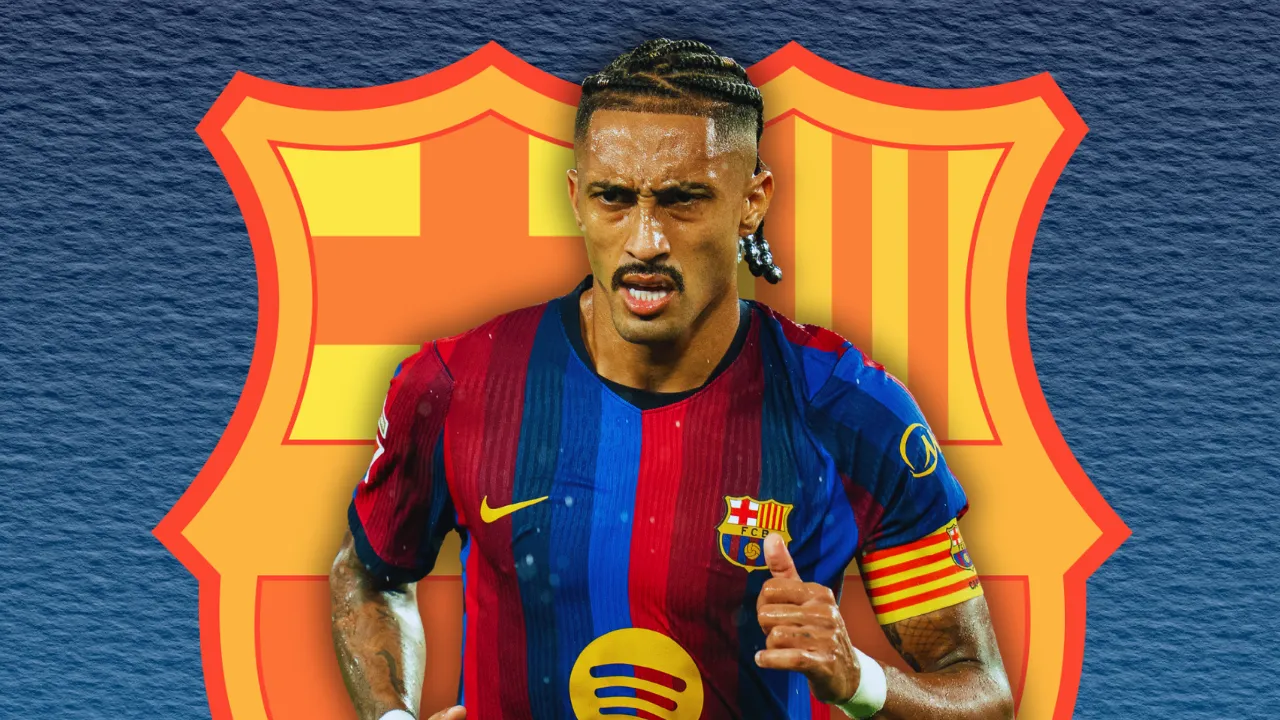 Raphinha encaminha renova&ccedil;&atilde;o com o Barcelona at&eacute; 2030 ap&oacute;s assumir nova fun&ccedil;&atilde;o com Flick