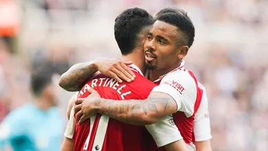 &lsquo;&Eacute; uma tortura&rsquo;: torcida do Arsenal detona brasileiro ap&oacute;s empate com o Everton