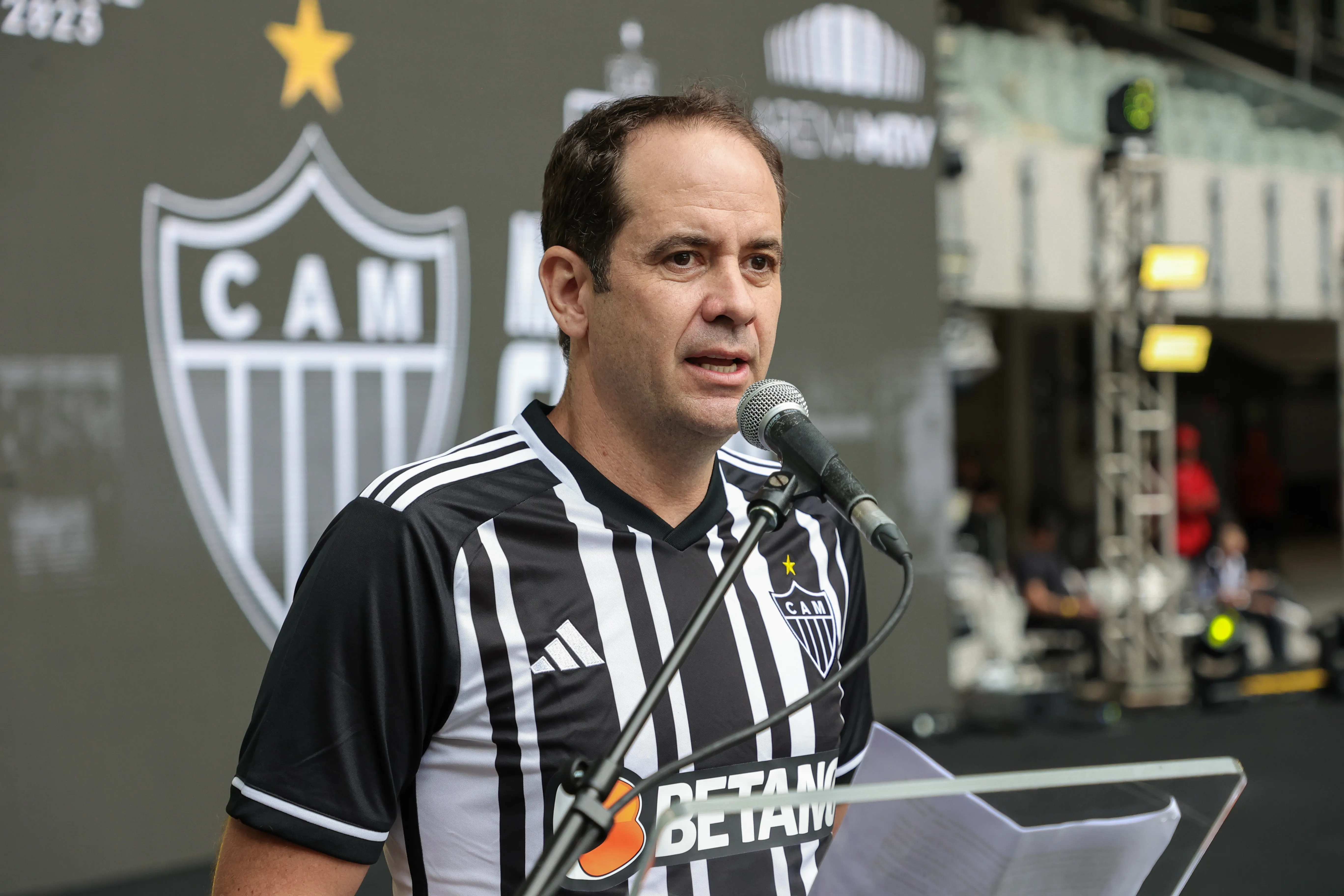 Atl&eacute;tico: CEO explica ades&atilde;o &agrave; Libra, revela folha salarial e projeta futuro