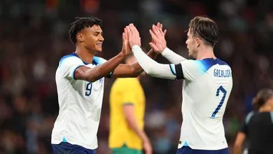 Em jogo de testes, Watkins justifica convoca&ccedil;&atilde;o e Inglaterra supera a Austr&aacute;lia