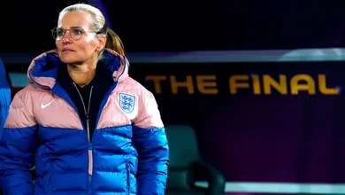 Sarina Wiegman &eacute; o nome ideal para romper nova barreira: o comando do futebol masculino