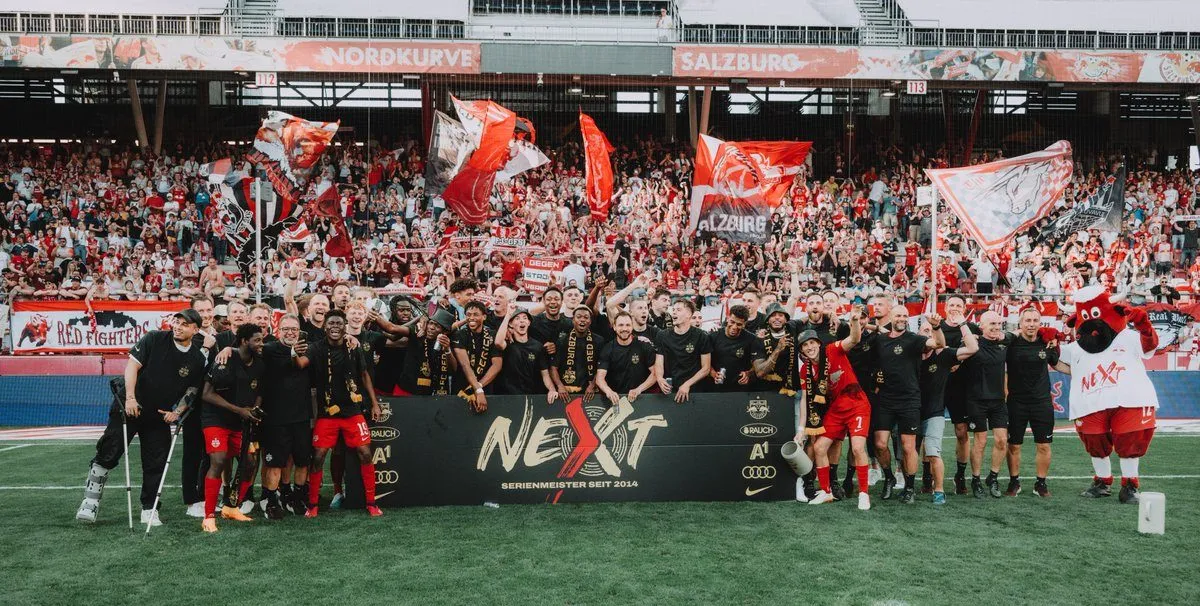 A hegemonia do Red Bull Salzburg completa dez anos consecutivos, com o decacampeonato austr&iacute;aco