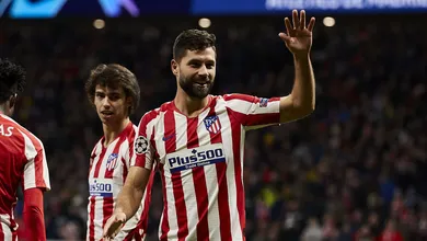 Atl&eacute;tico de Madrid dominou o Lokomotiv e contou com gola&ccedil;o de Felipe para vencer e se classificar