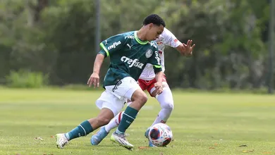 Quem &eacute; o prod&iacute;gio do sub-15 que o Palmeiras vai inscrever na campanha pelo tri da Copinha