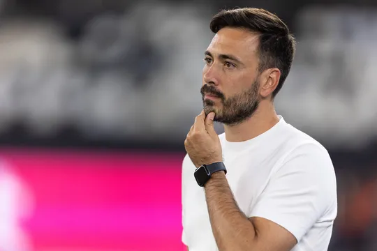 Ancelotti: &lsquo;Esse &eacute; um objetivo vital para o futuro do Botafogo&rsquo;