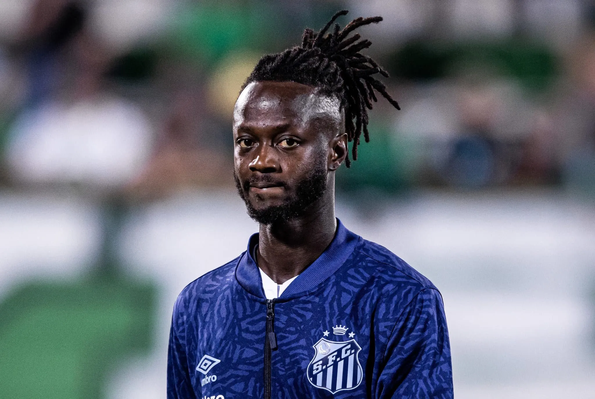 Yusupha durante o jogo do Santos com a Chapecoense