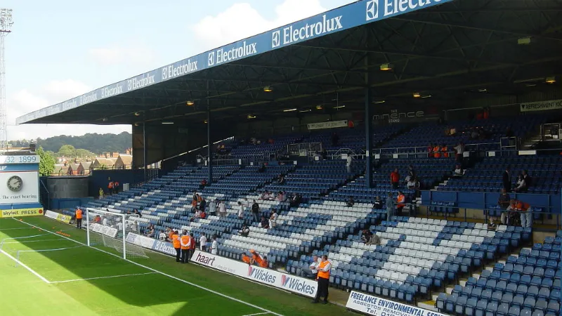 Pela conscientiza&ccedil;&atilde;o do c&acirc;ncer de pr&oacute;stata, clube ingl&ecirc;s mudar&aacute; nome de seu est&aacute;dio por um dia