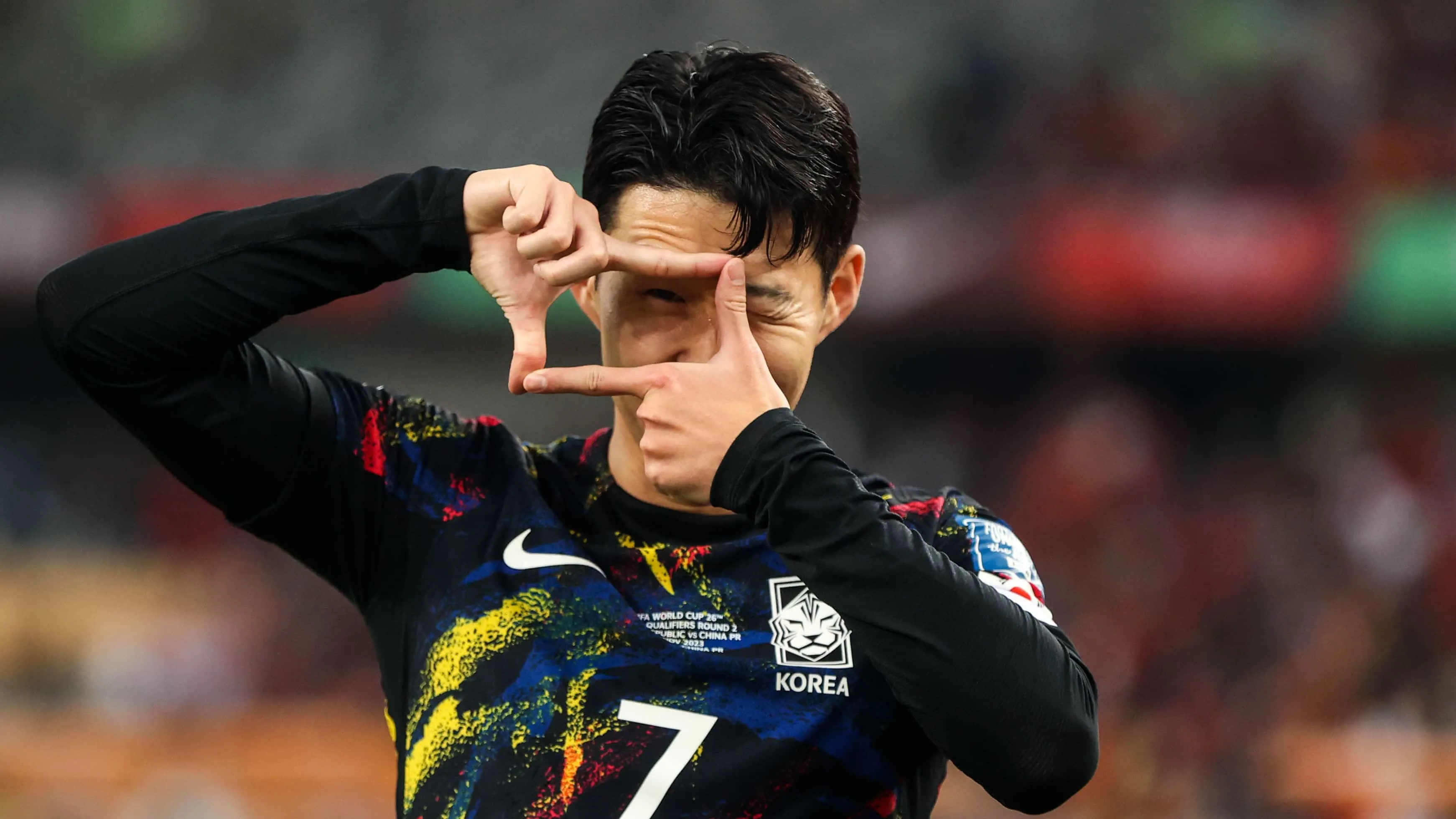 Eliminat&oacute;rias da &Aacute;sia: Son brilha pela Coreia do Sul e pot&ecirc;ncias seguem 100%