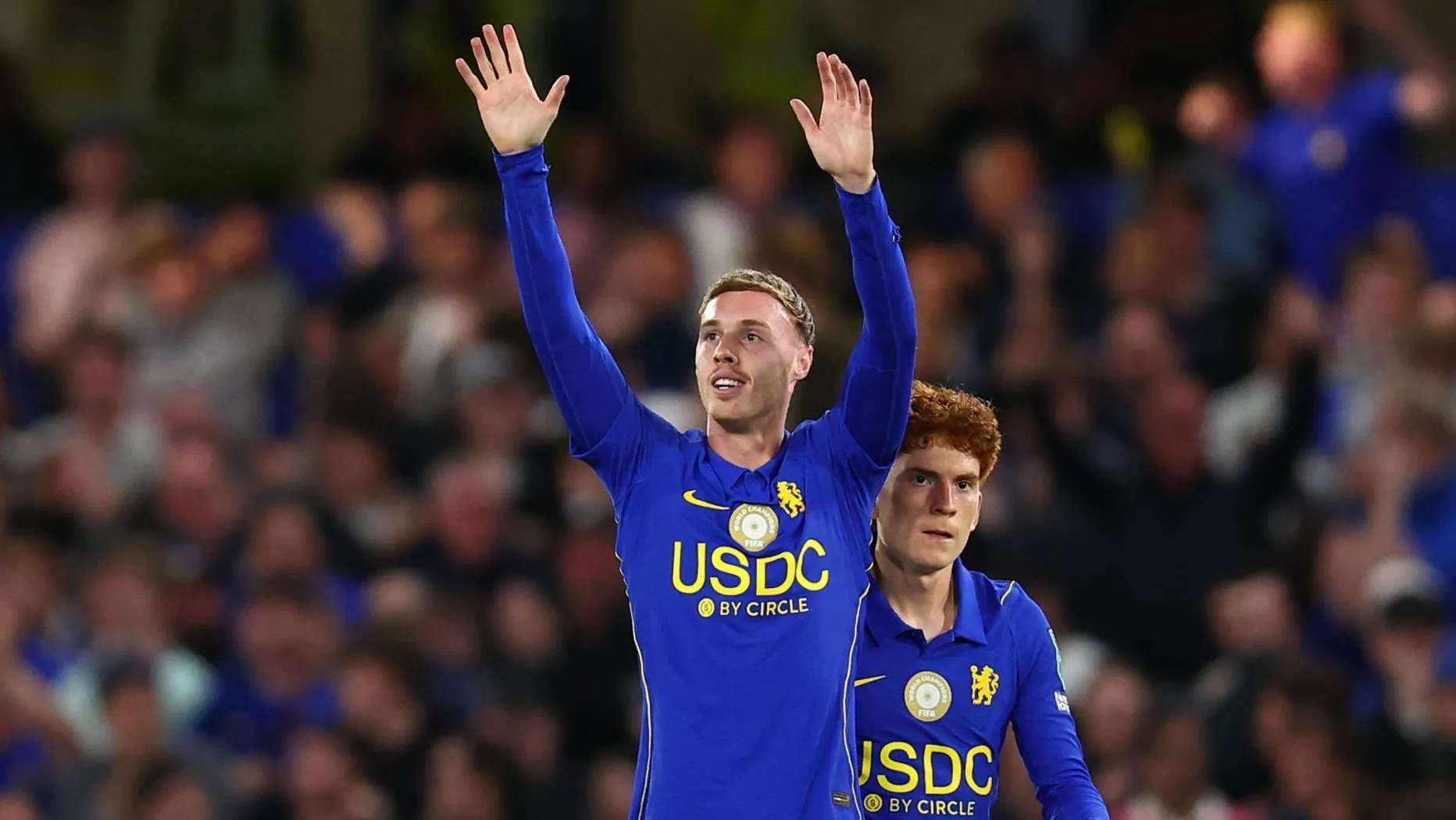 Leeds exp&otilde;e defici&ecirc;ncia e erro de mercado do Chelsea, que precisa recorrer a &lsquo;cavalaria&rsquo; para vencer