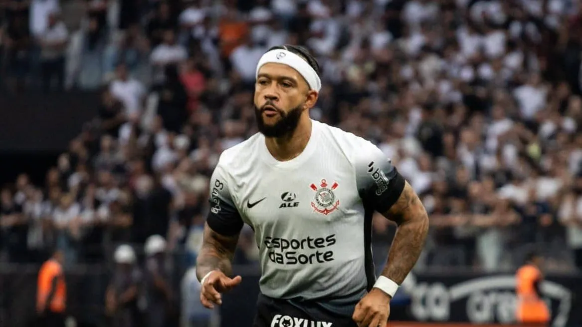 Para Memphis, n&atilde;o d&aacute; para comparar Corinthians com Barcelona e Manchester United