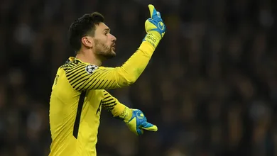 Apesar da condena&ccedil;&atilde;o de Lloris por dirigir b&ecirc;bado, Pochettino o respalda como capit&atilde;o do Tottenham