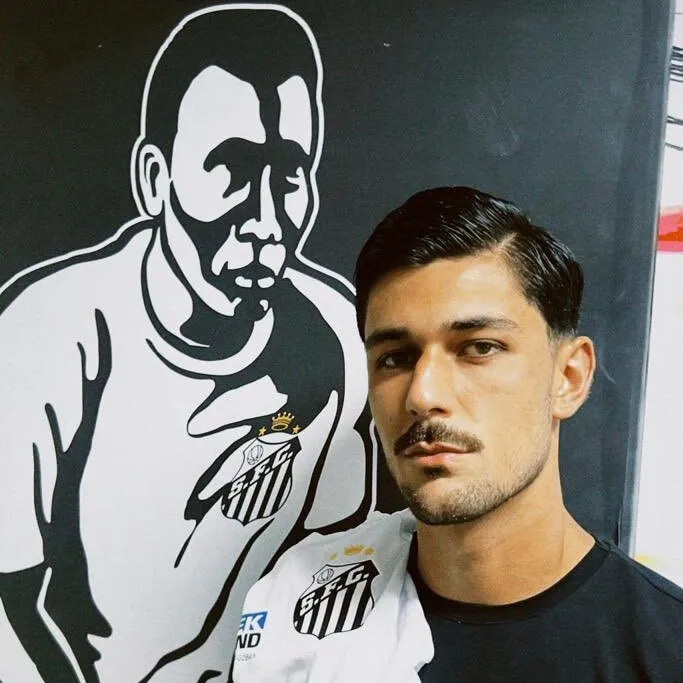 Jo&atilde;o Basso revela que for&ccedil;ou sa&iacute;da do Arouca para assinar com o Santos