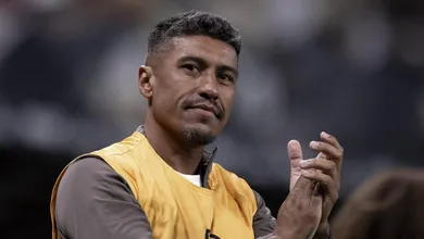 Al&eacute;m do Corinthians: Carreira de Paulinho teve Barcelona de Messi e domin&acirc;ncia na China