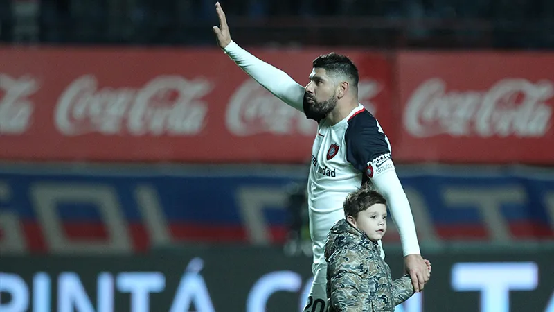 N&eacute;stor Ortigoza se despede do Nuevo Gas&oacute;metro como um emblema do San Lorenzo