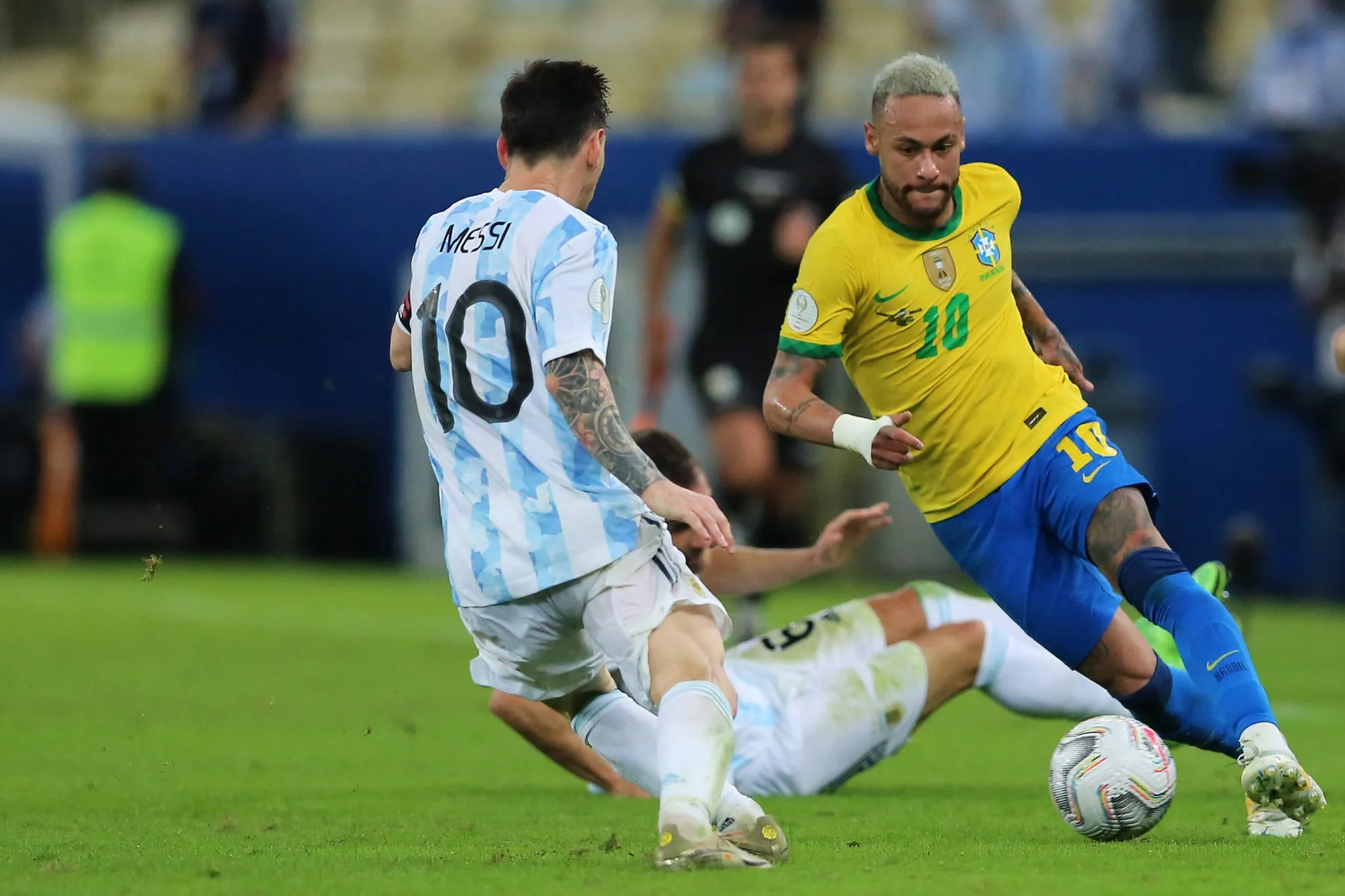 Messi e Neymar durante a Copa Am&eacute;rica em 2021 (Foto: IMAGO / Action Plus)

