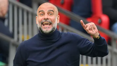 &lsquo;Ele tem sido uma surpresa at&eacute; para mim&rsquo;: Guardiola exalta joia do City