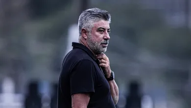 N&atilde;o apenas em campo: vencer o Botafogo &eacute; essencial para o Santos trazer refor&ccedil;os