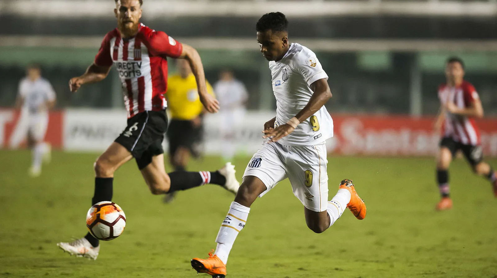 D&aacute; gosto de ver Rodrygo jogar, em um Santos que se aproxima da classifica&ccedil;&atilde;o