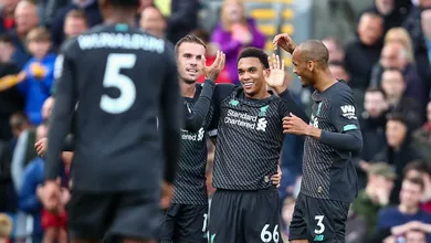 Boa dose de sorte ajuda Liverpool a bater seu recorde de vit&oacute;rias consecutivas na elite inglesa: 13