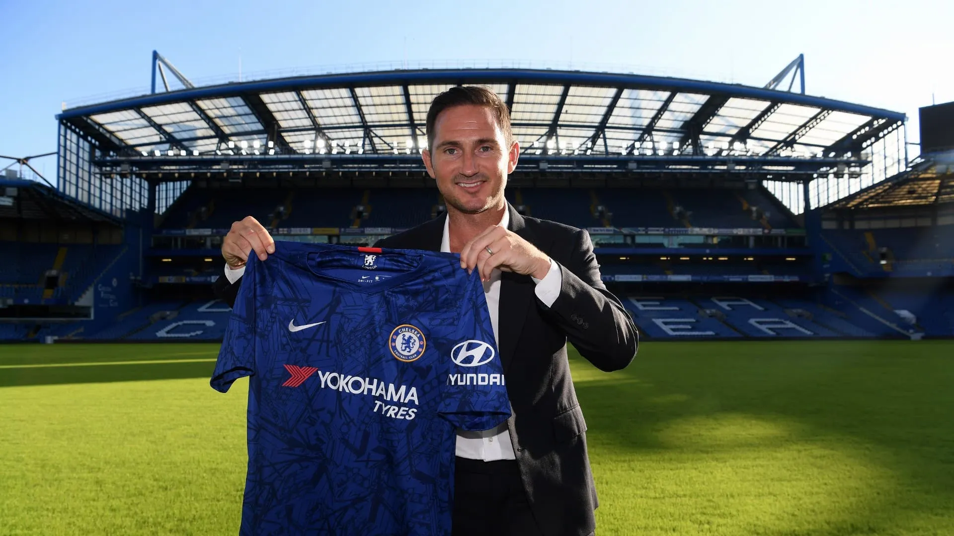 Escolha de Lampard como t&eacute;cnico &eacute; um ato de coragem do Chelsea e do ex-jogador