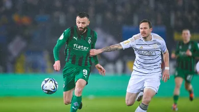Algoz do Bayern, Saarbr&uuml;cken, da 3&ordf; divis&atilde;o, faz nova v&iacute;tima da Bundesliga e vai &agrave; semifinal da Copa da Alemanha