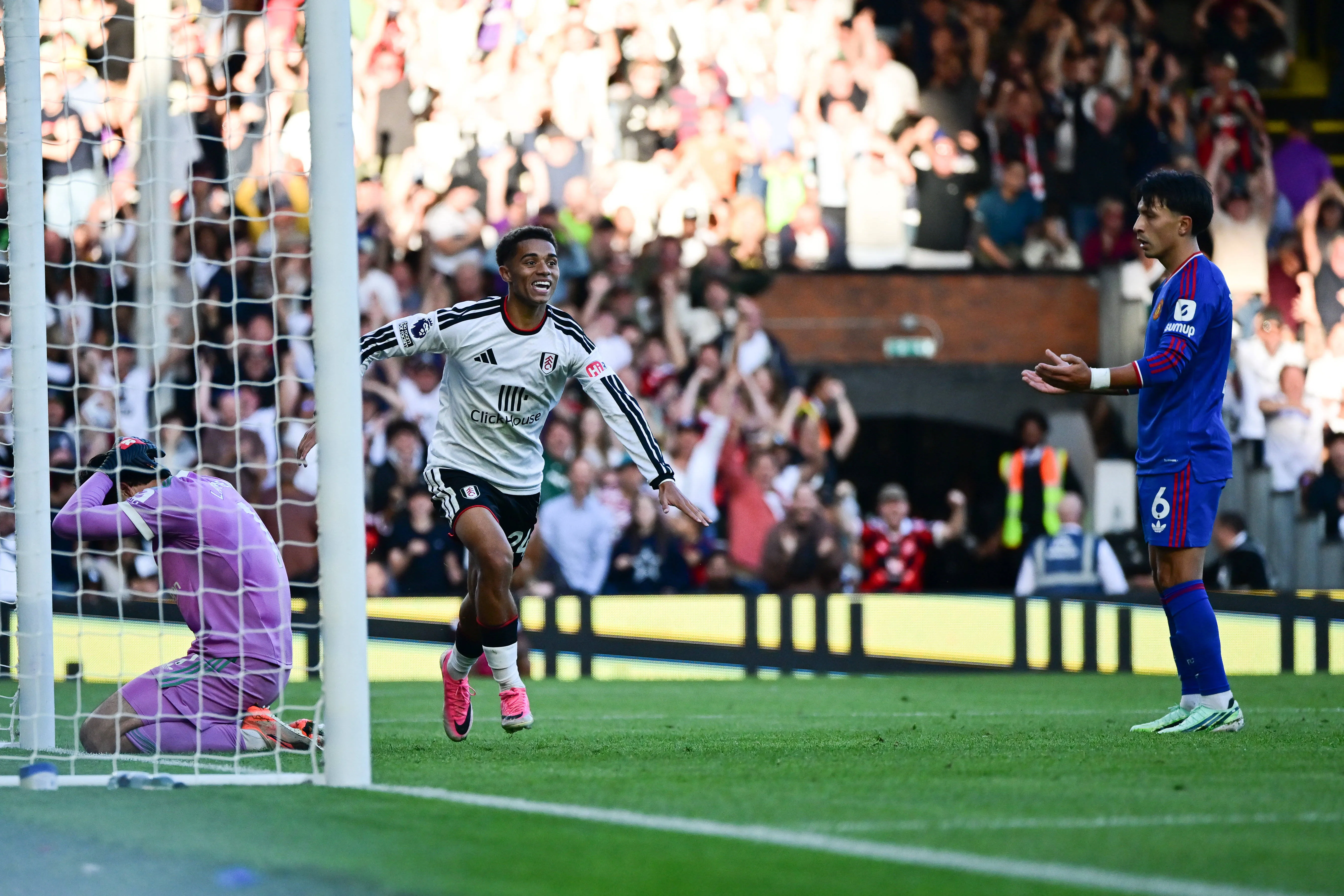 Lisandro anota gol contra diante do Fulham