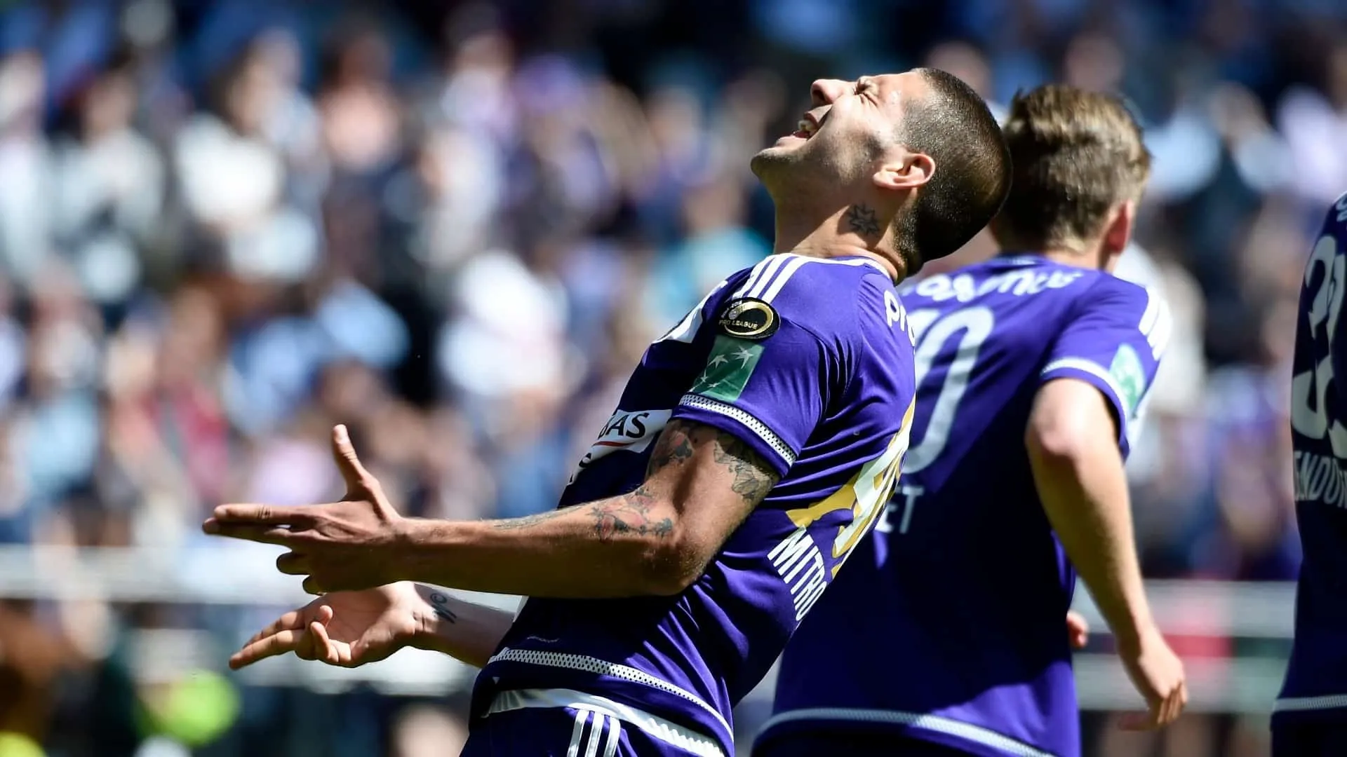 Pol&iacute;cia investiga Anderlecht e federa&ccedil;&atilde;o belga por corrup&ccedil;&atilde;o e por lavagem de dinheiro