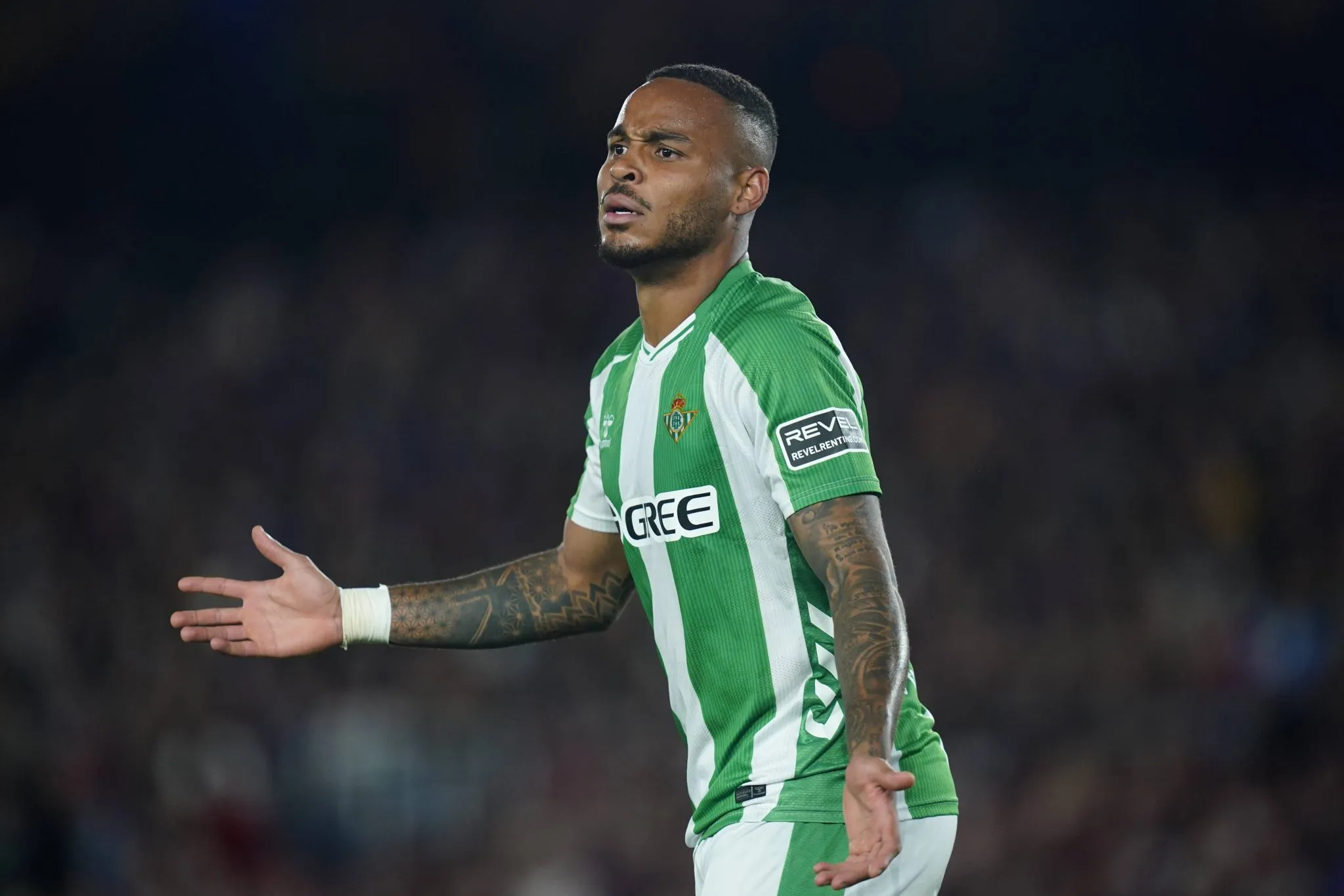 Natan em jogo do Betis