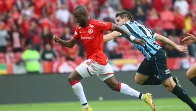Internacional tem primeiro de tr&ecirc;s jogos que v&atilde;o interferir na briga do Gr&ecirc;mio pelo t&iacute;tulo