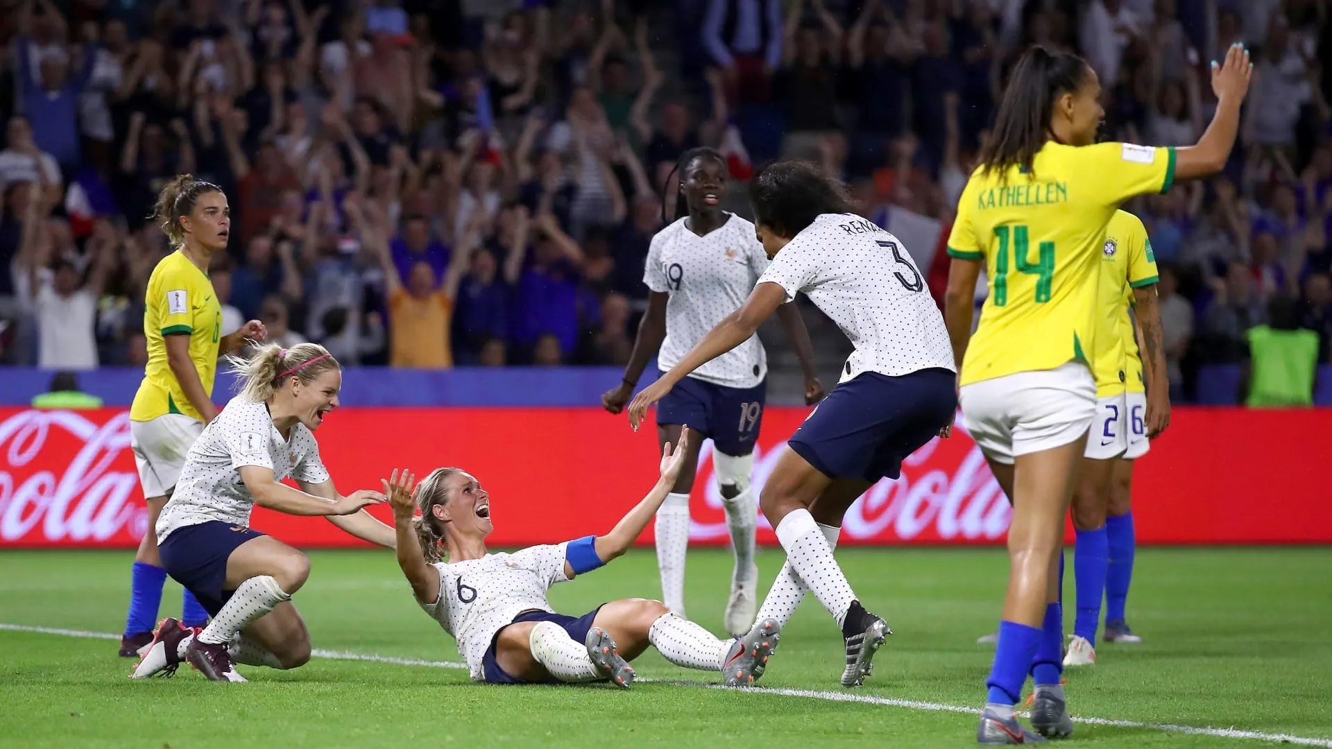 Brasil teve garra, fez jogo de igual para igual, mas caiu diante da for&ccedil;a da Fran&ccedil;a na prorroga&ccedil;&atilde;o