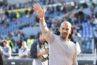 Entenda por que &iacute;dolo argentino Juan Sebasti&aacute;n Ver&oacute;n visitou o Santos