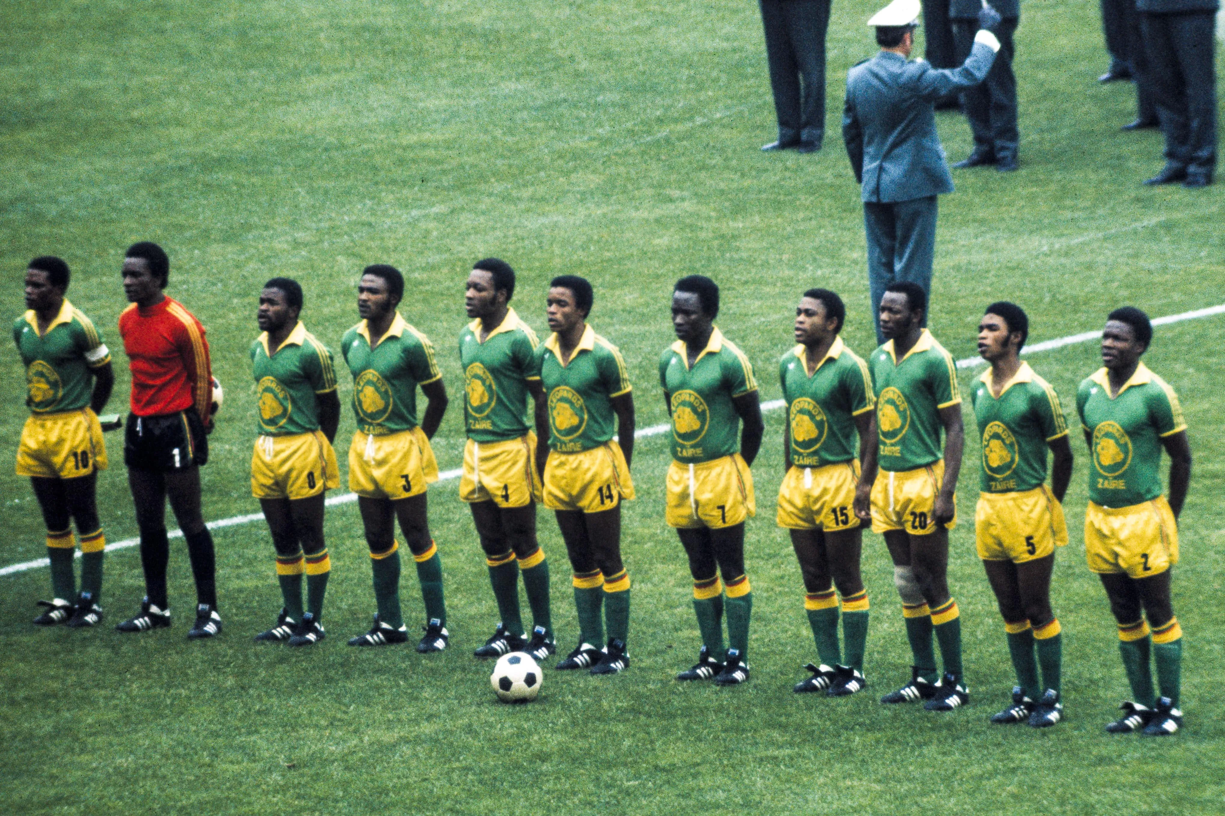 Zaire, 1974: a sele&ccedil;&atilde;o que mudou a hist&oacute;ria do futebol da &Aacute;frica com sua lend&aacute;ria camisa