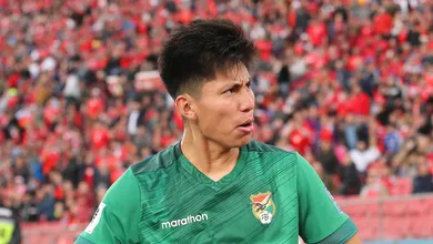 Bol&iacute;via vence cera do Suriname para manter sonho de Copa do Mundo vivo