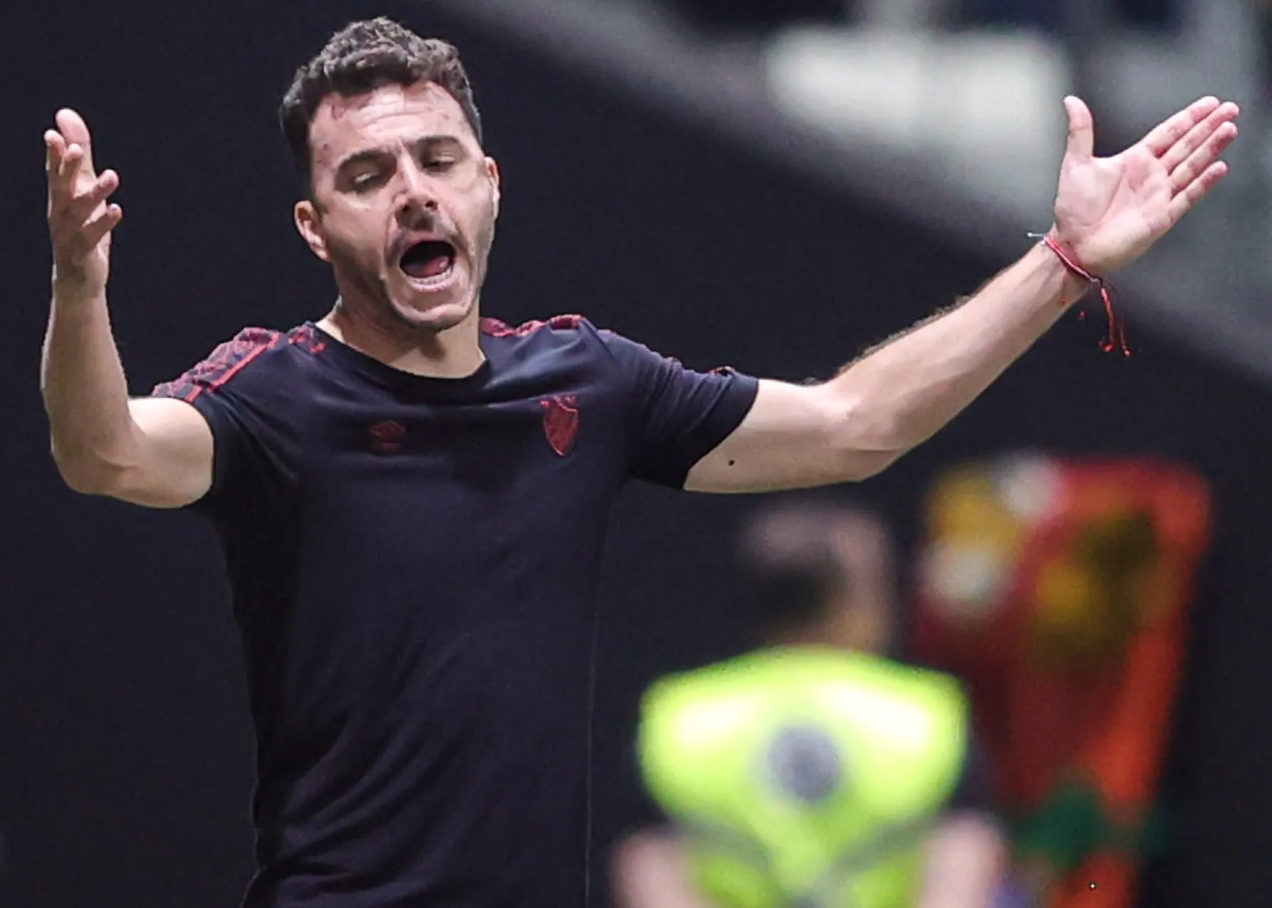 Insatisfeito com Mariano Soso, Sport analisa mercado de t&eacute;cnicos e j&aacute; tem um favorito