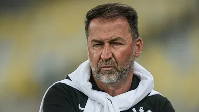 Em menos de um ano, d&iacute;vida do Corinthians com Augusto Melo supera gest&otilde;es de Andr&eacute;s e Du&iacute;lio