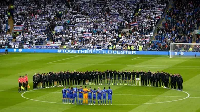 Foi imposs&iacute;vel conter as l&aacute;grimas nos tributos do Leicester ao seu saudoso presidente