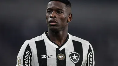 Botafogo blinda Luiz Henrique e refor&ccedil;a ideia de &lsquo;contra tudo e contra todos&rsquo;