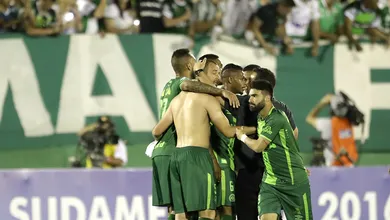 Danilo fez-se monumento &agrave; imensa valentia da Chape: O epicentro do continente &eacute; a Arena Cond&aacute;