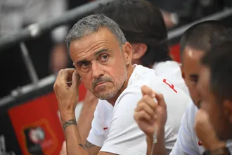 Como empate na estreia do PSG gerou discuss&atilde;o no vesti&aacute;rio entre Demb&eacute;l&eacute; e Luis Enrique