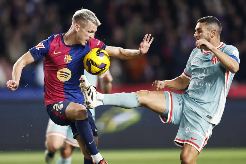 Dani Olmo deseja permanecer no Barcelona, independente do problema de seu registro em LaLiga